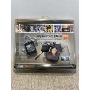 Innovage 8Mb/USB Rechargeable Digital Photo Album with Key Chain